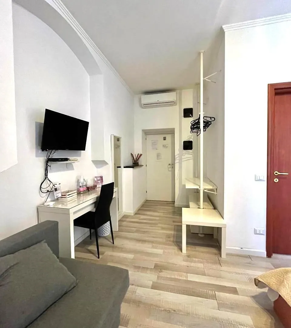 ***  Appia 52 Guest House Rome Italy